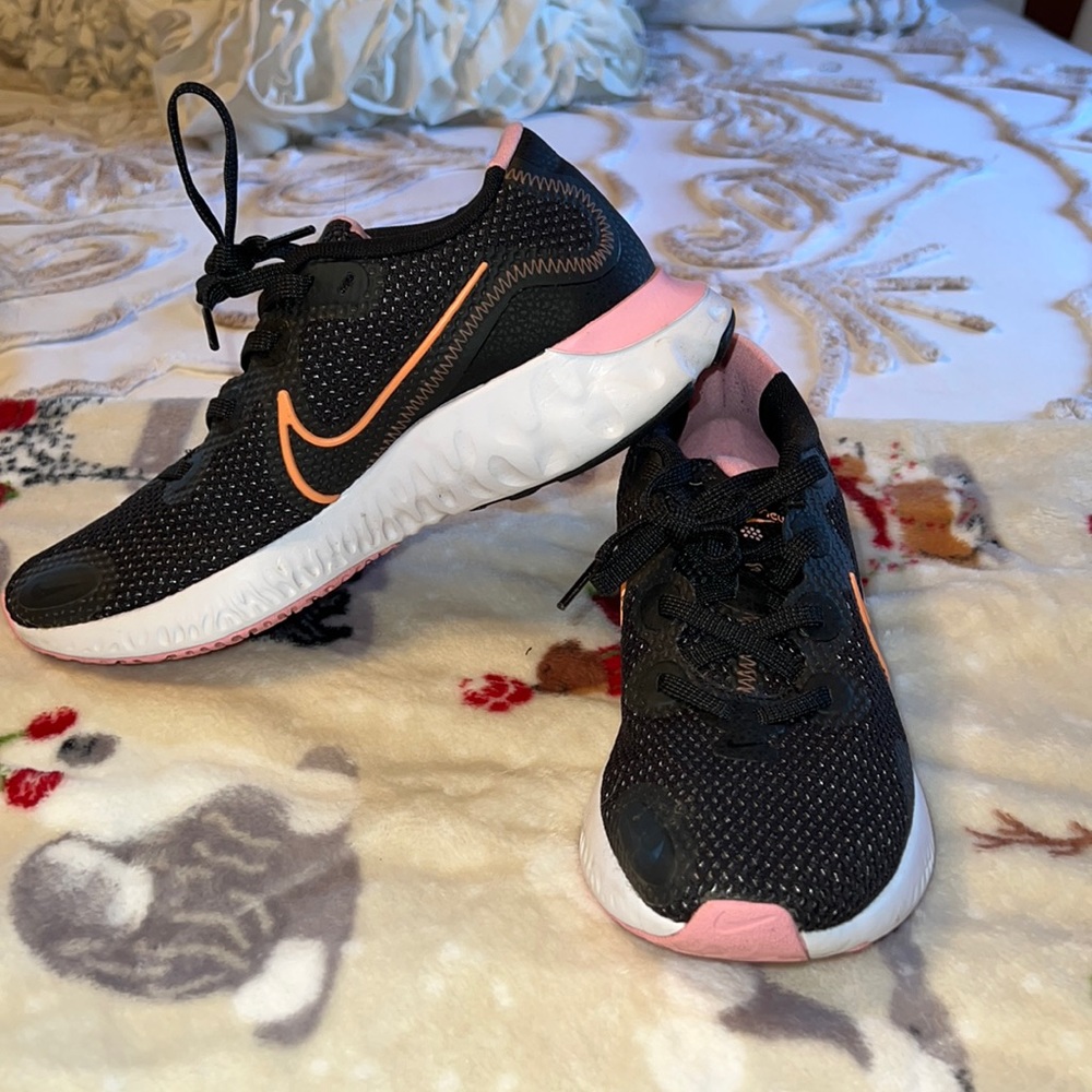 Nike Womens running shoes size 7